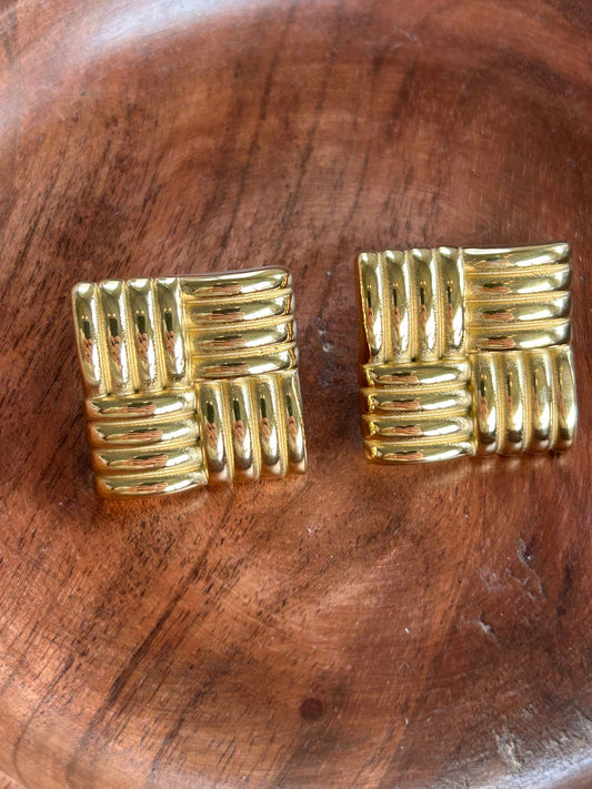 Grace Studs - SPARROW