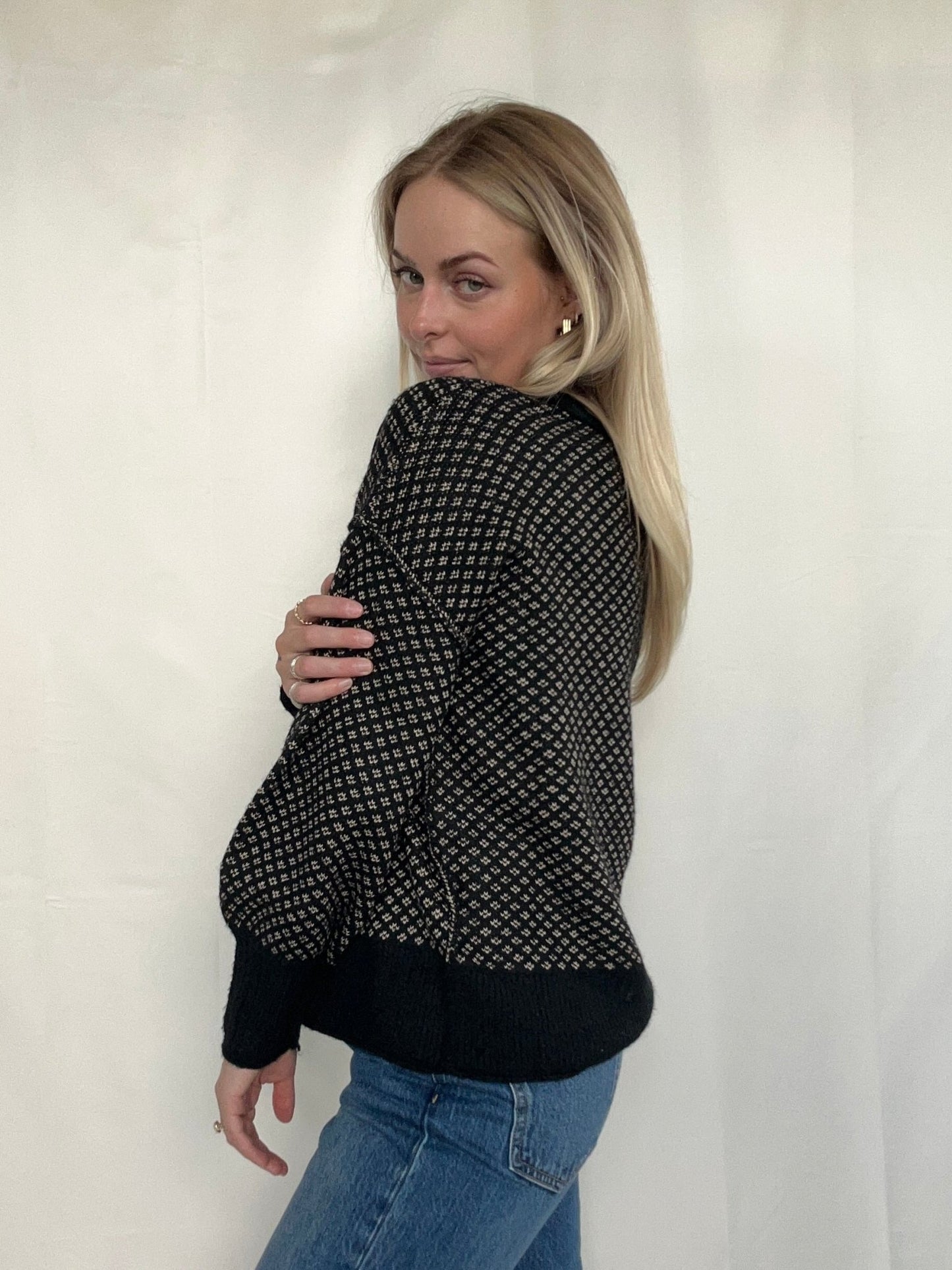 Gwen Sweater - Black - SPARROW