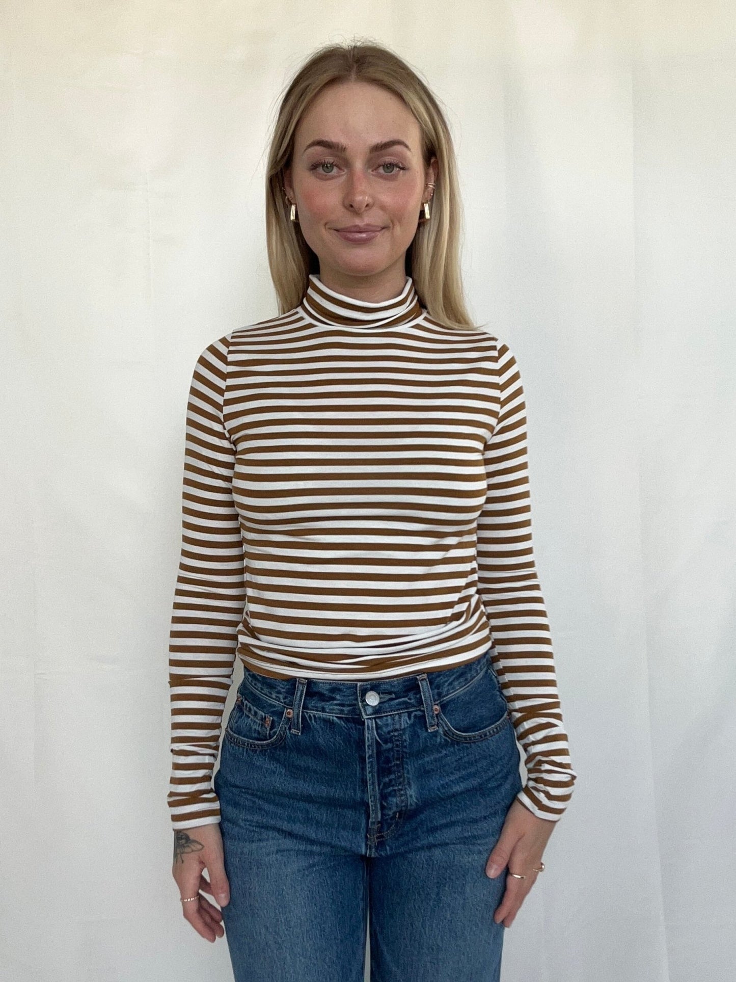 Isabella Turtleneck - Brown & White - SPARROW