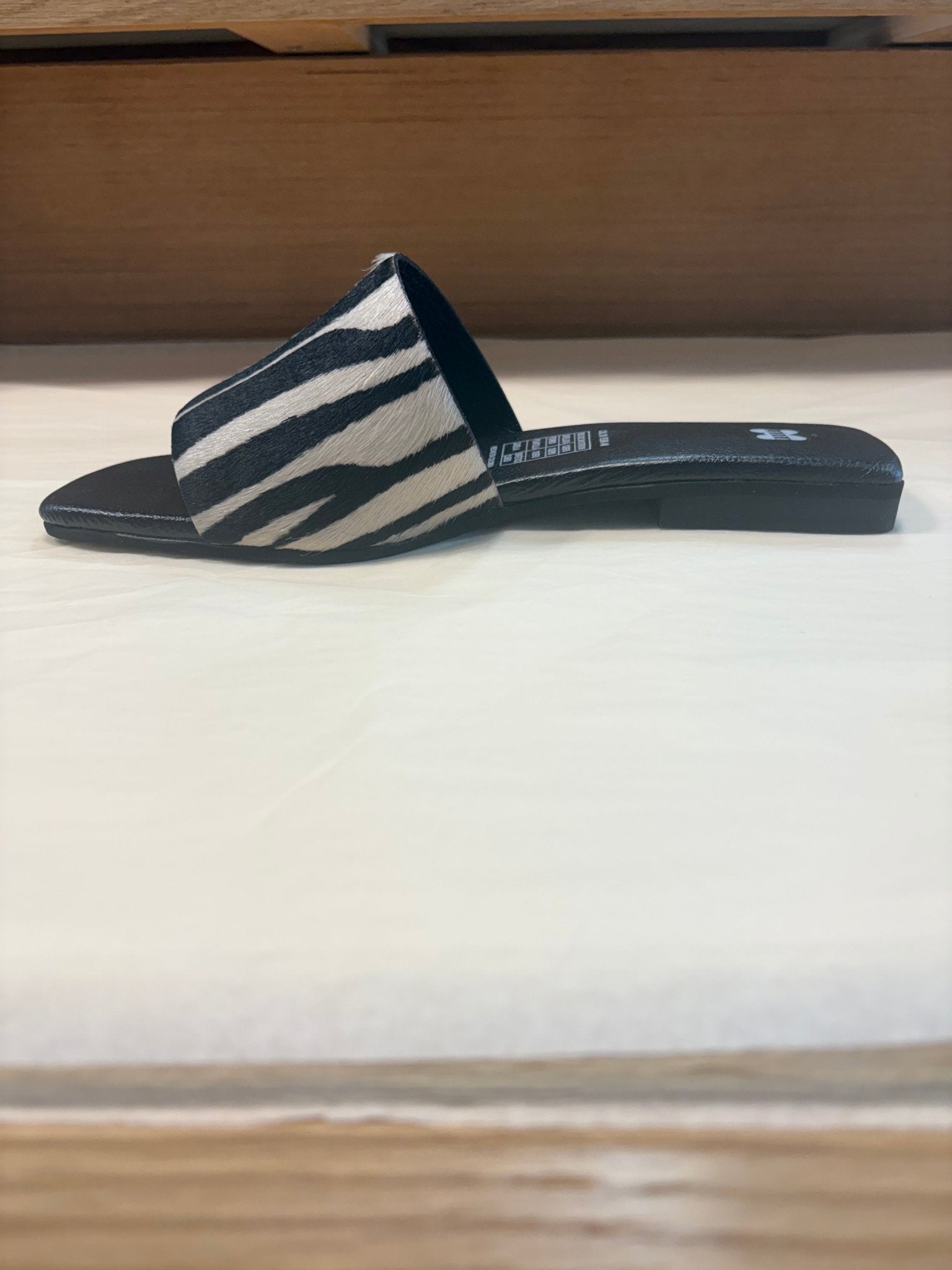 Laura M. Footwear - SPARROW