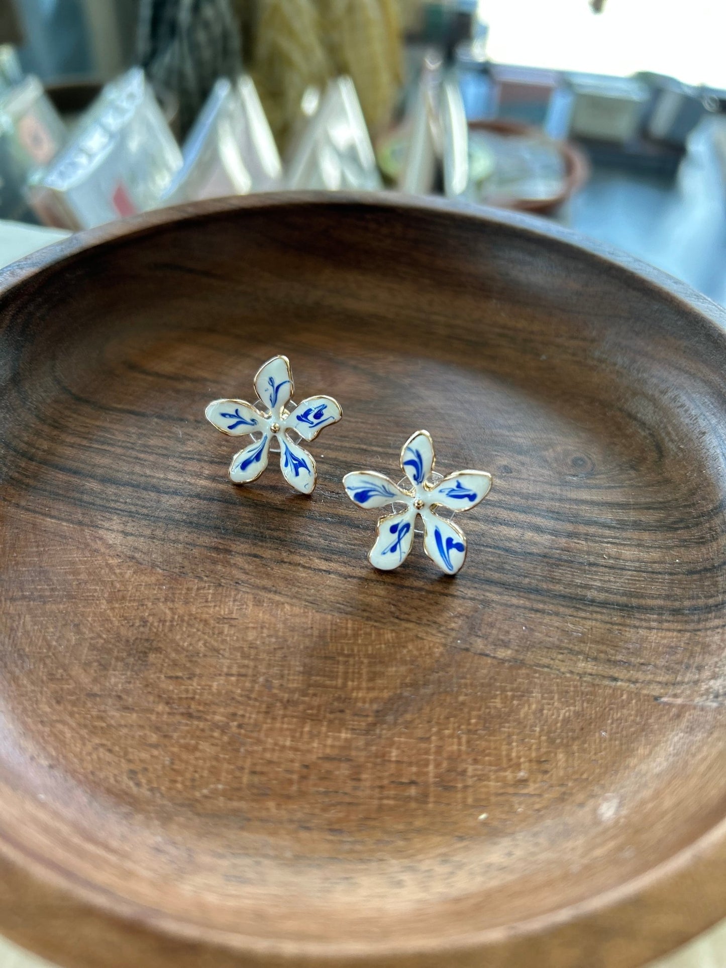 Nora Earrings - SPARROW