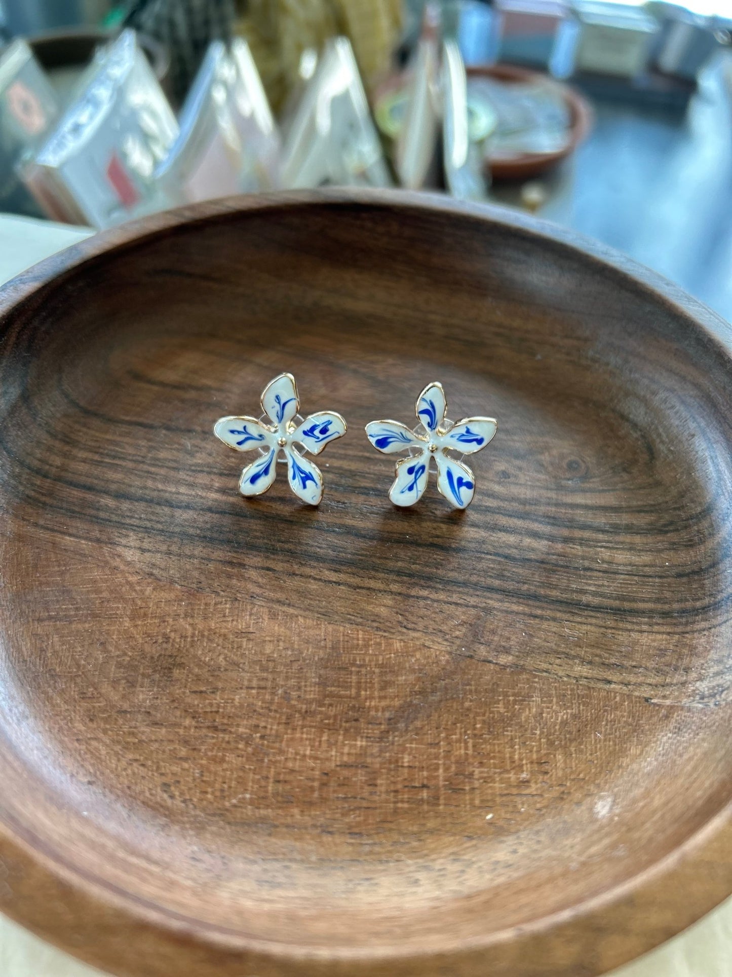 Nora Earrings - SPARROW