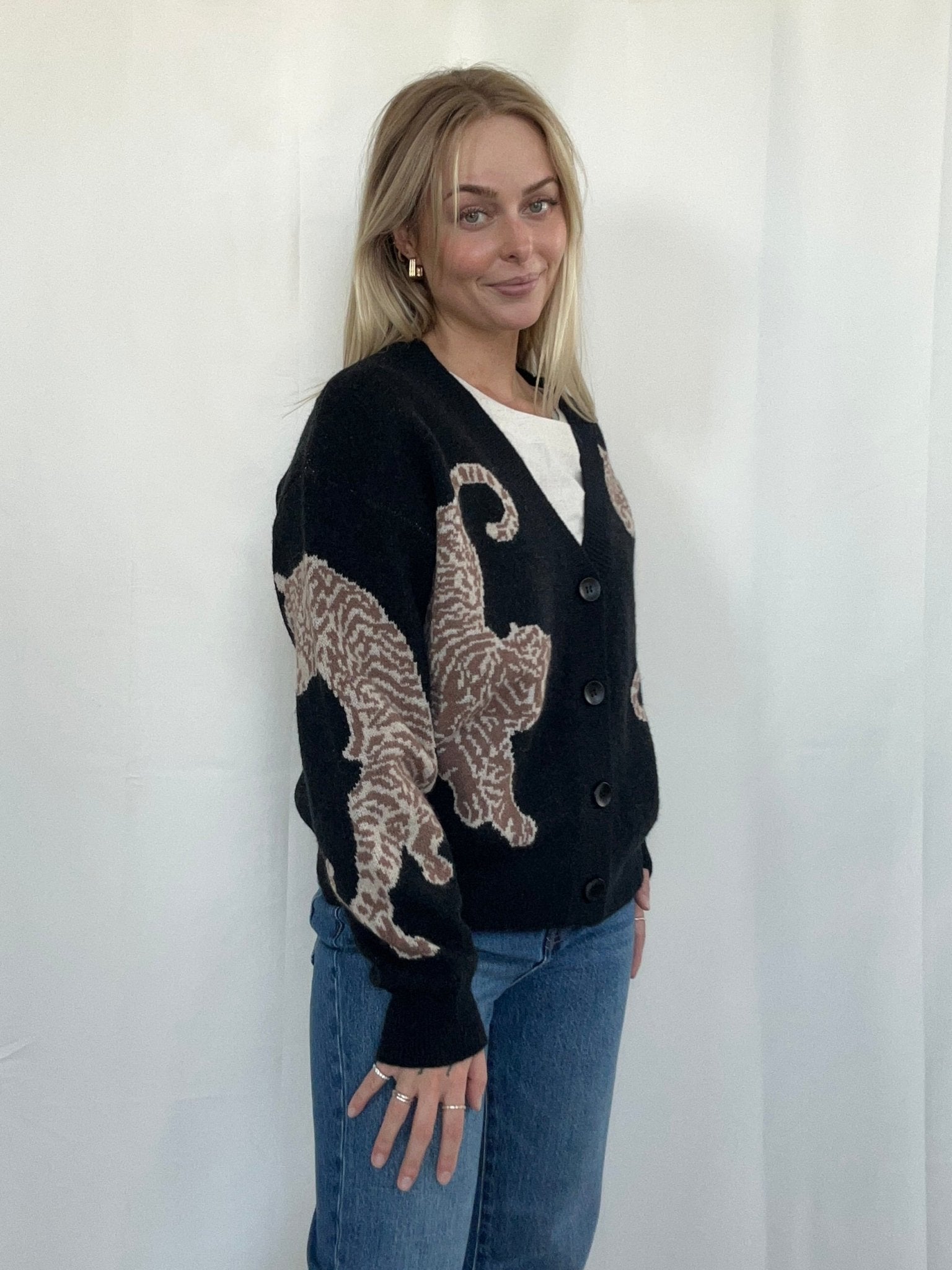 Tiger Cardigan - Black - SPARROW