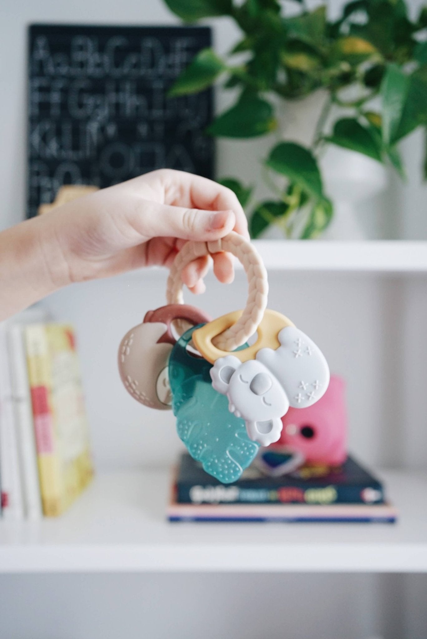 Tropical Itzy Keys Texture Ring with Teether + Rattle - SPARROW