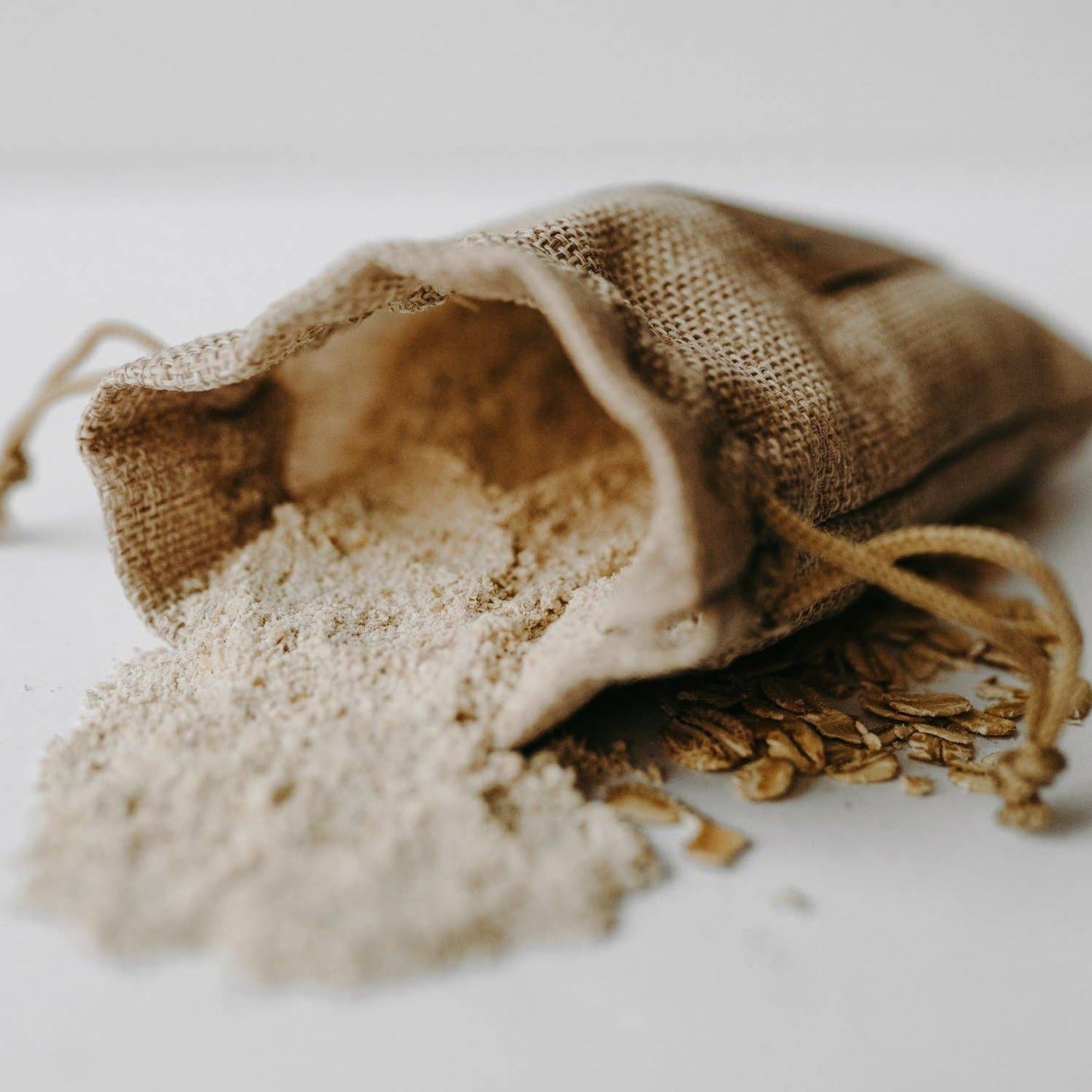 Herbal Oatmeal Bath Soak | Chamomile