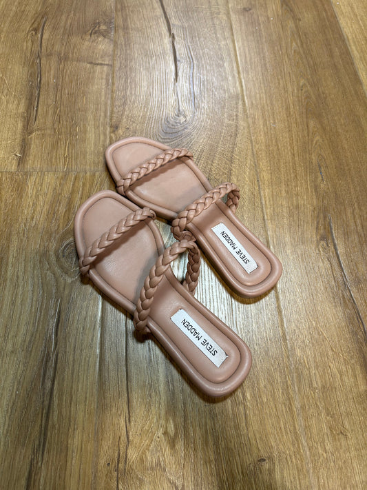 Preloved Steve Madden sandals