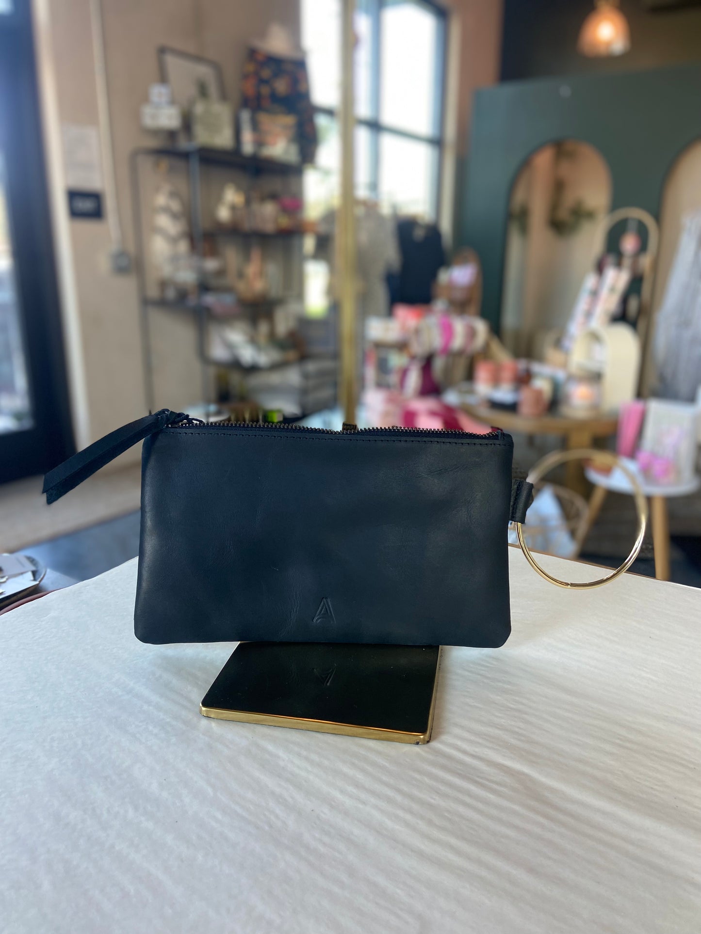 Fozi Wristlet - Black