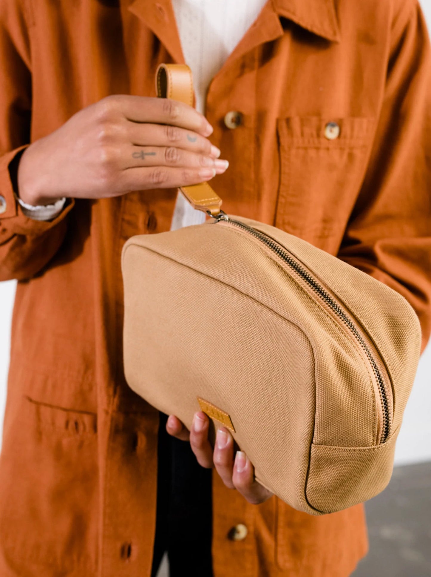 ABLE Daughter Dopp Kit - Tan Canvas - SPARROW