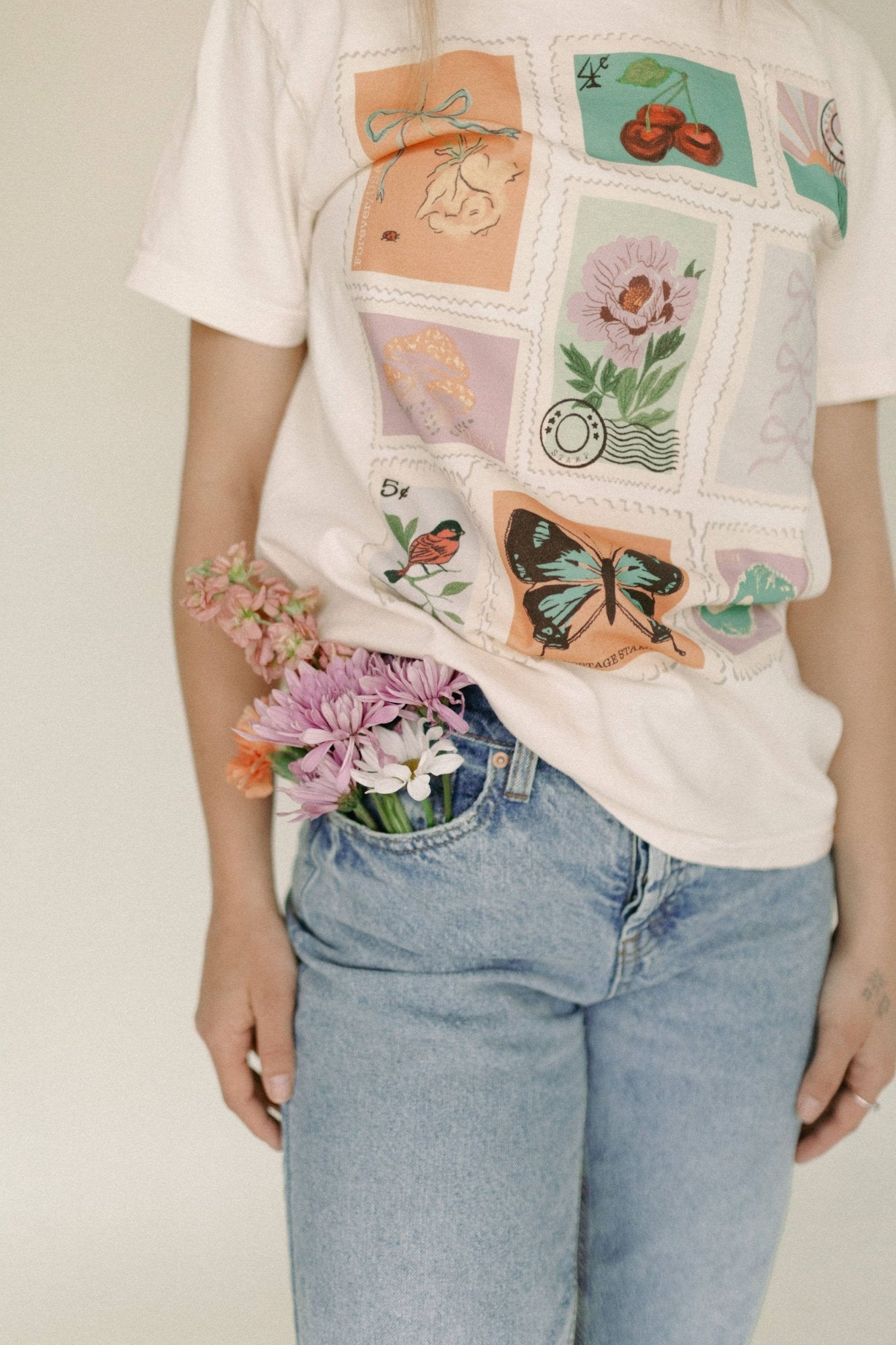 Amelia Graphic Tee - SPARROW