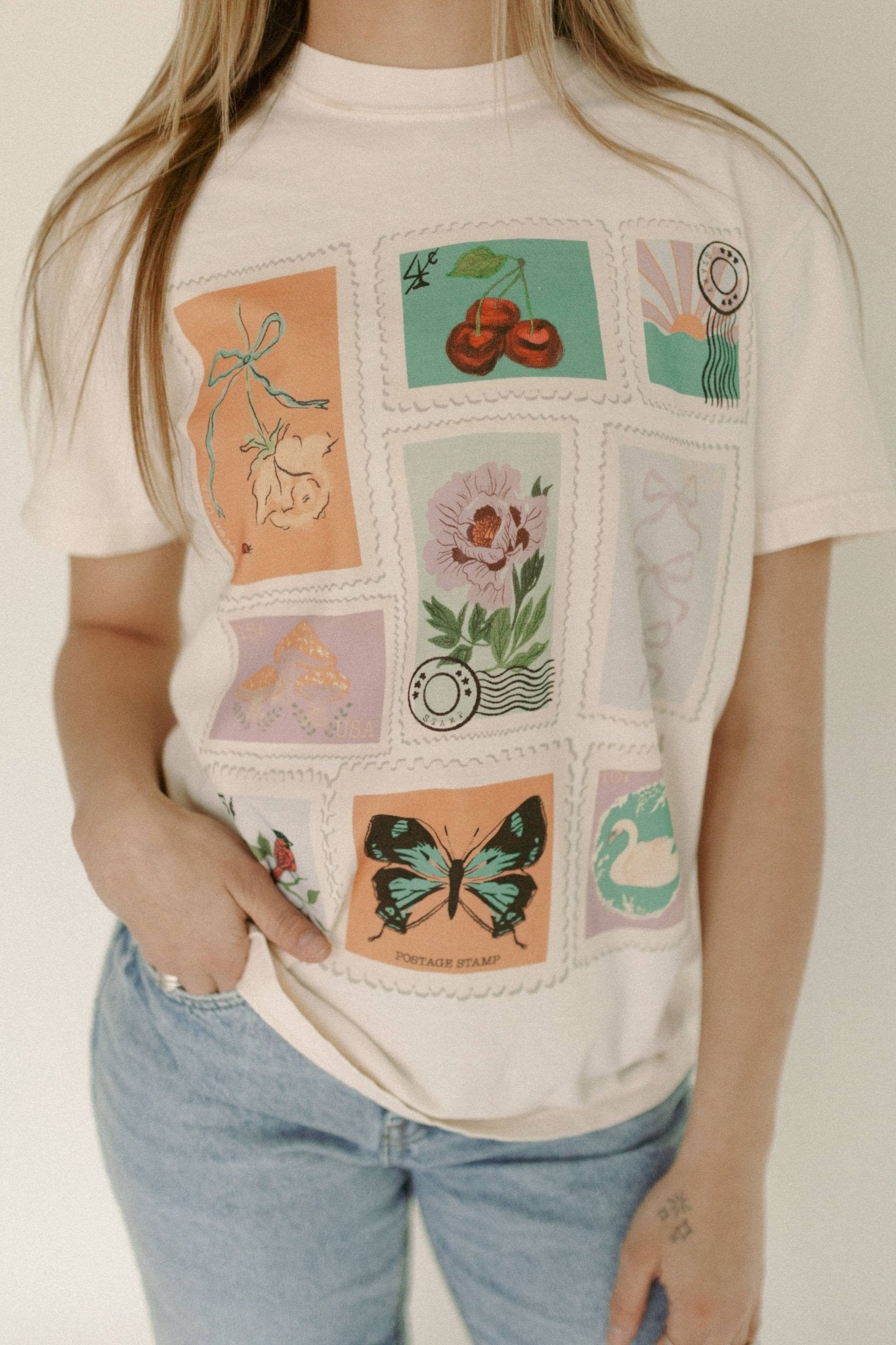 Amelia Graphic Tee - SPARROW