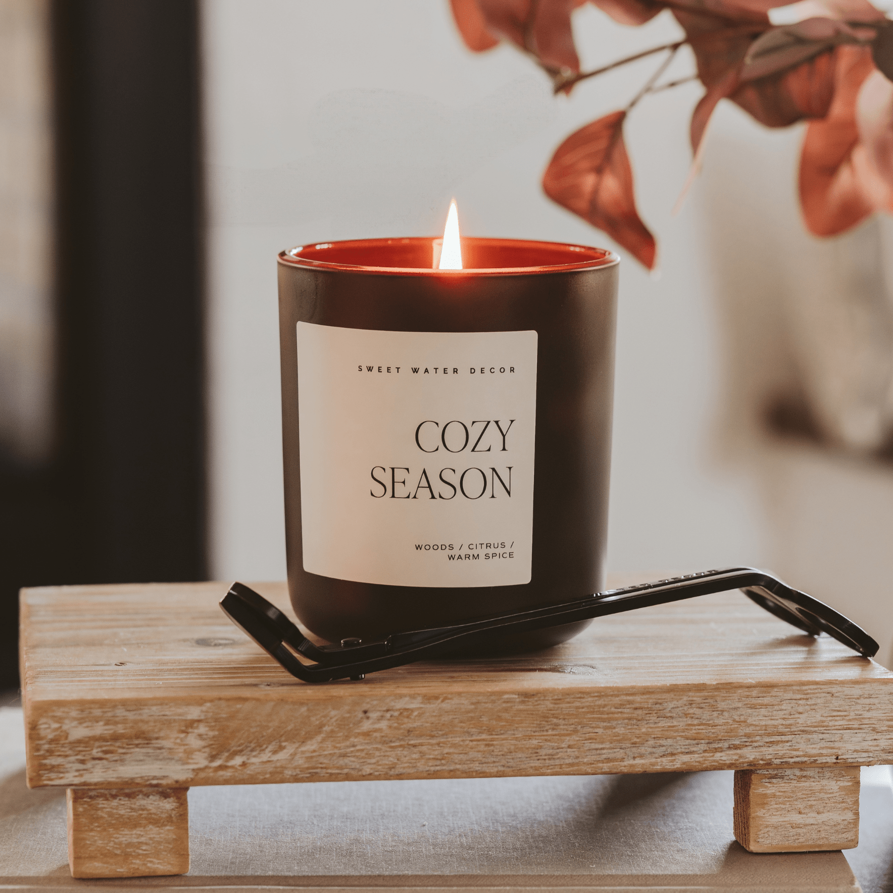 Cozy Season 15 oz Candle - SPARROW