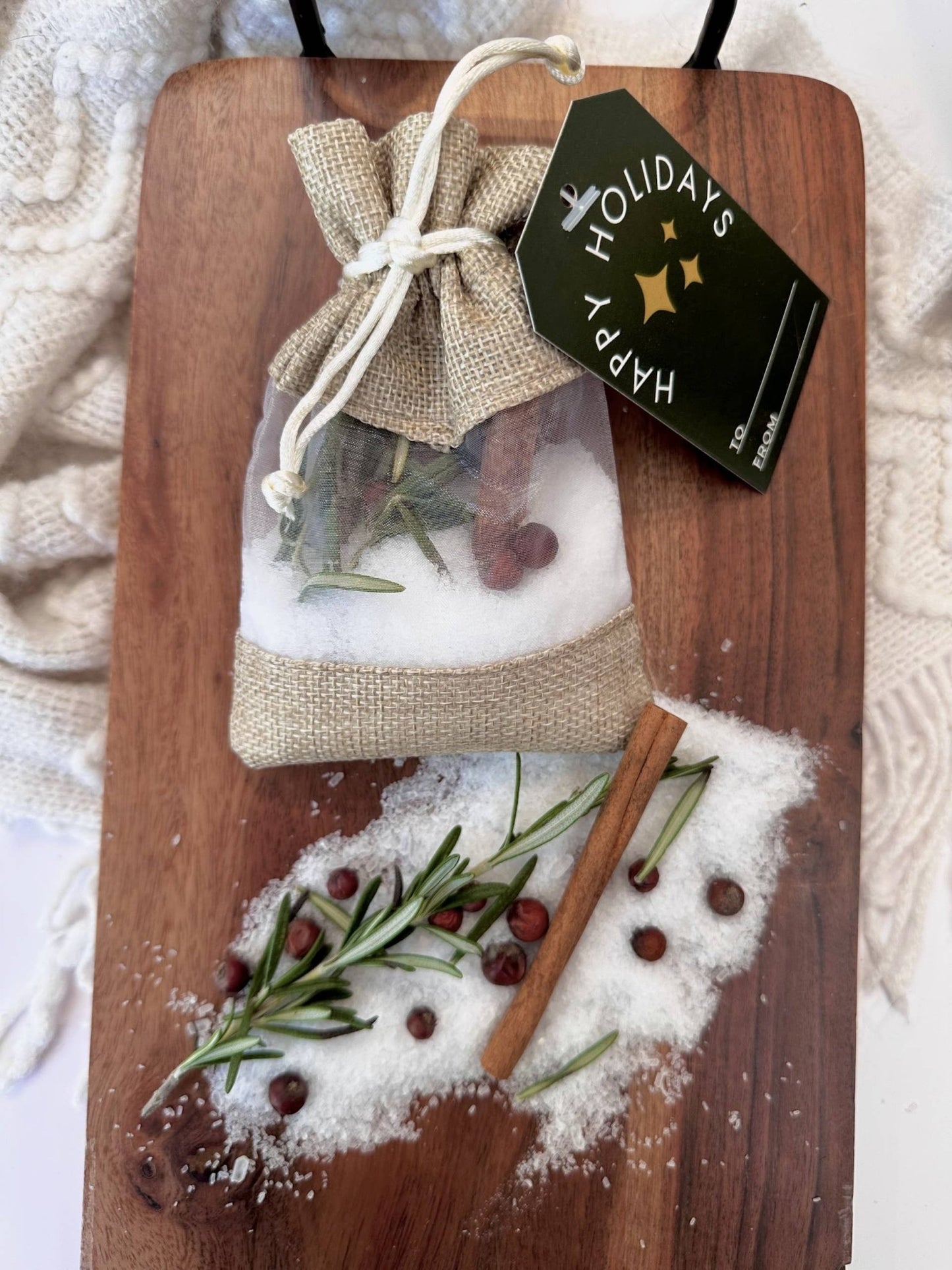 Festive Bath Soaks - Stocking Stuffers & Christmas Ornaments - SPARROW