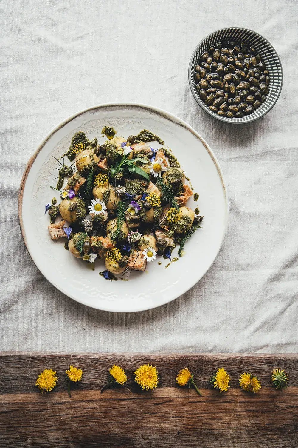 Flowers On A Plate - SPARROW