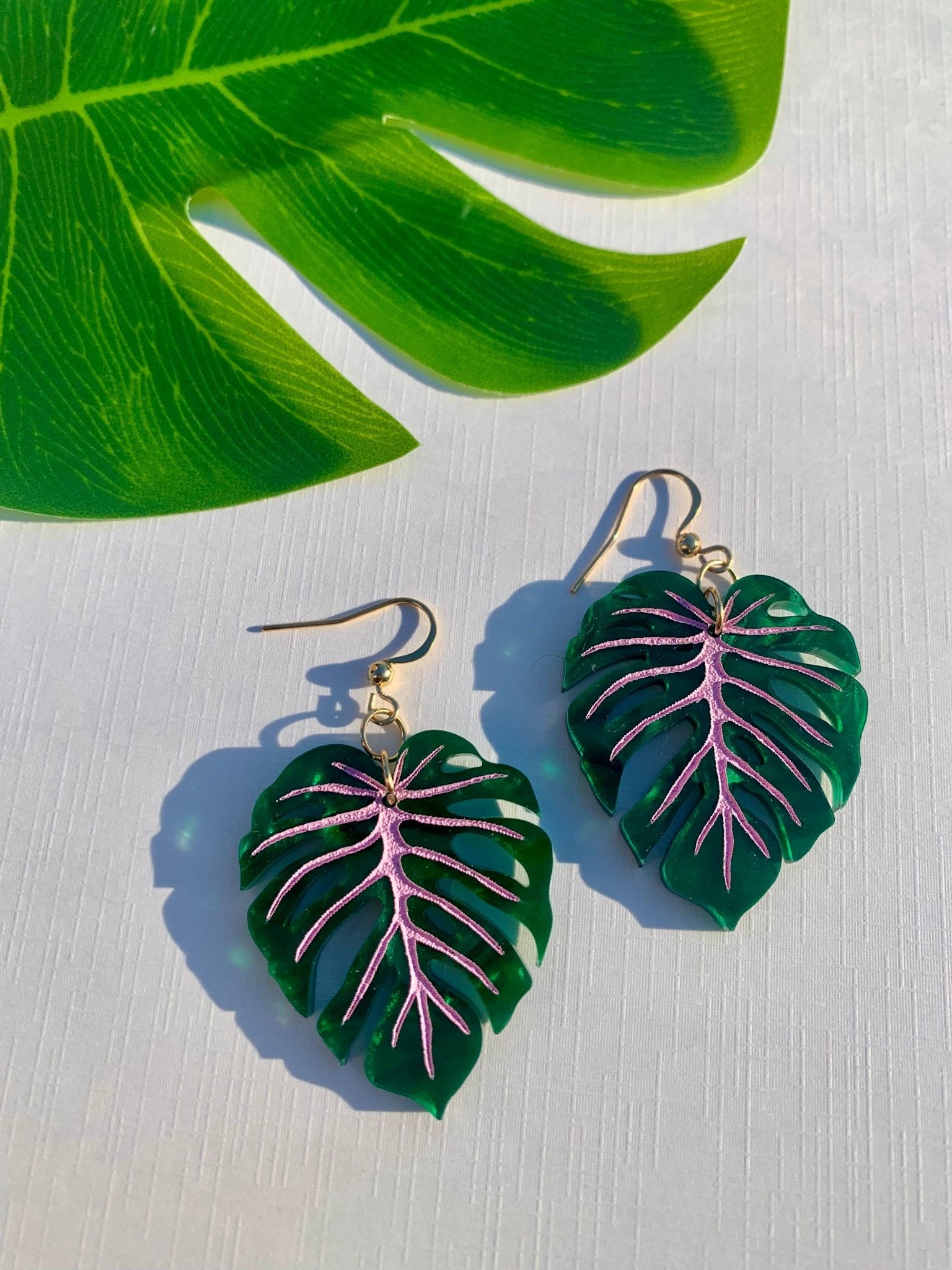 Mini Monstera Earrings - SPARROW