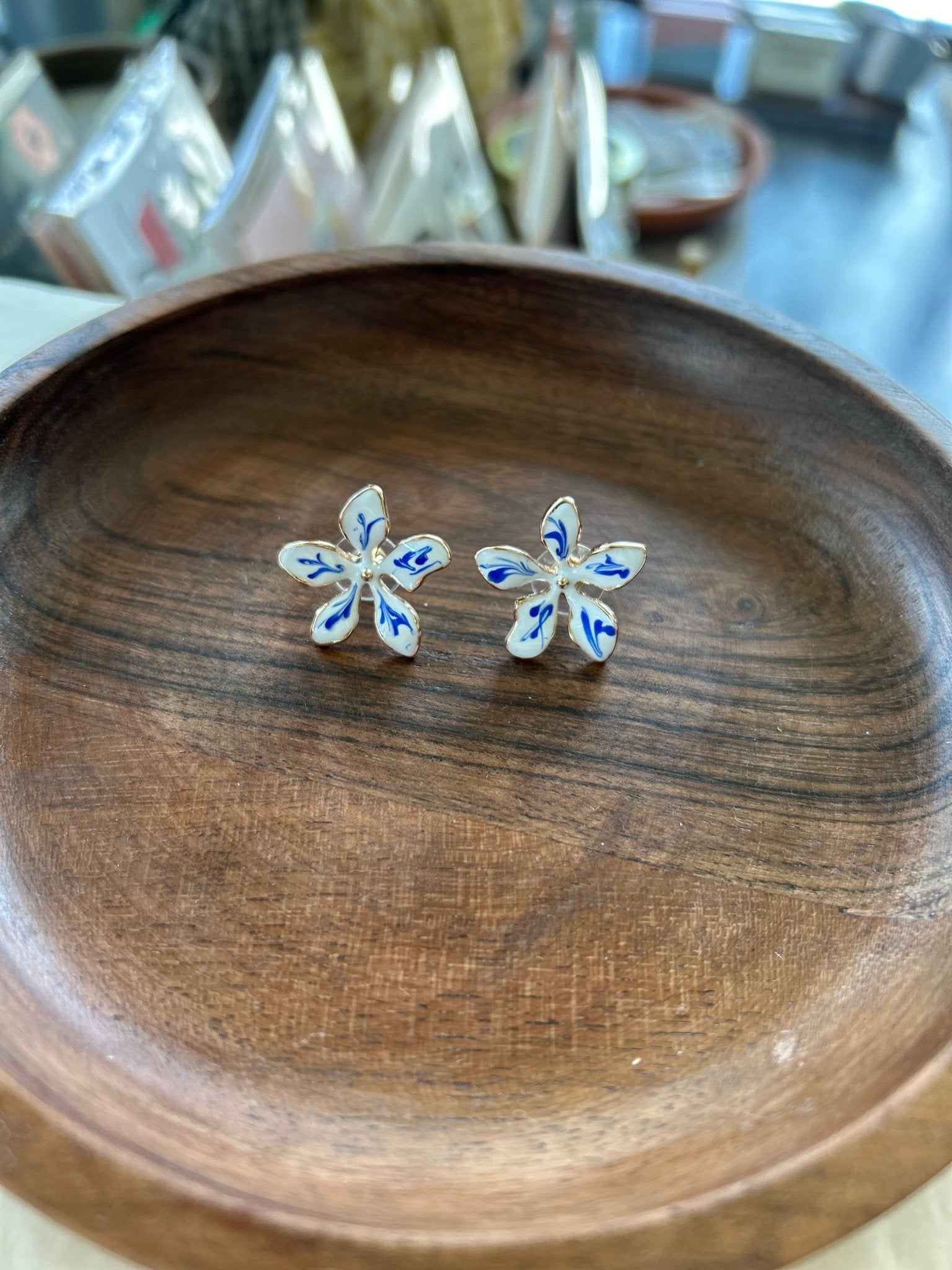 Nora Earrings - SPARROW