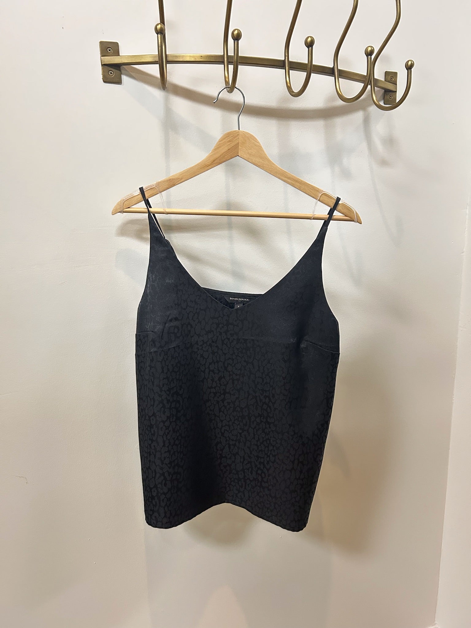 Pre loved Banana Republic cami - SPARROW