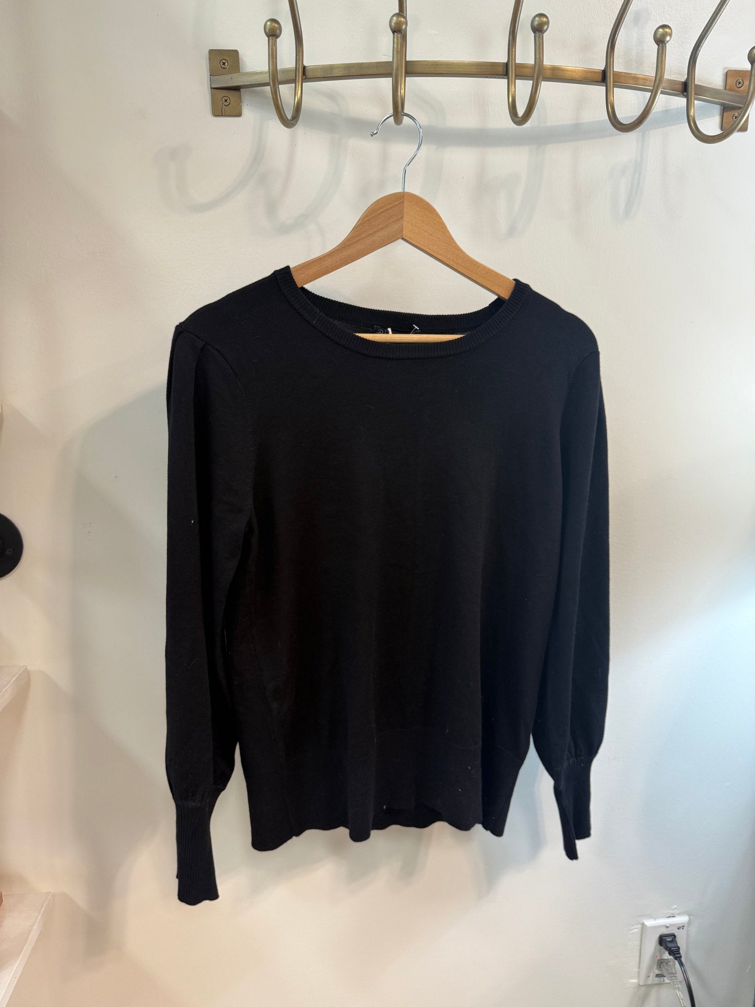 Preloved Adrianna Papell Black Sweater NEW - SPARROW