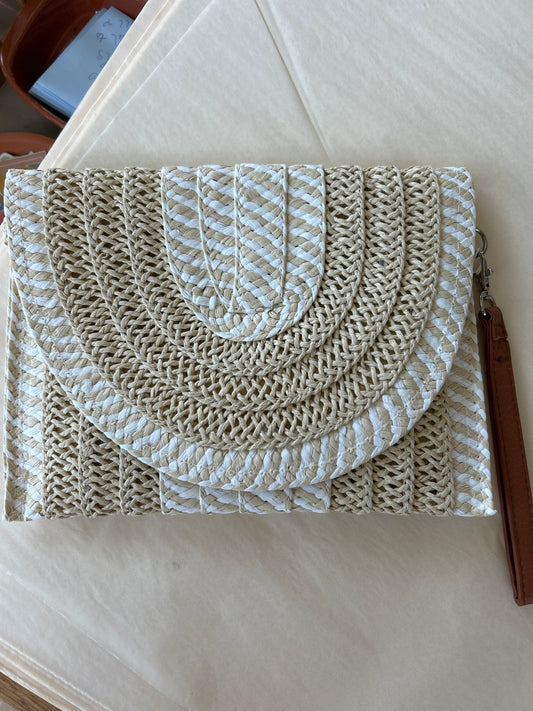 Sara Clutch - Beige - SPARROW