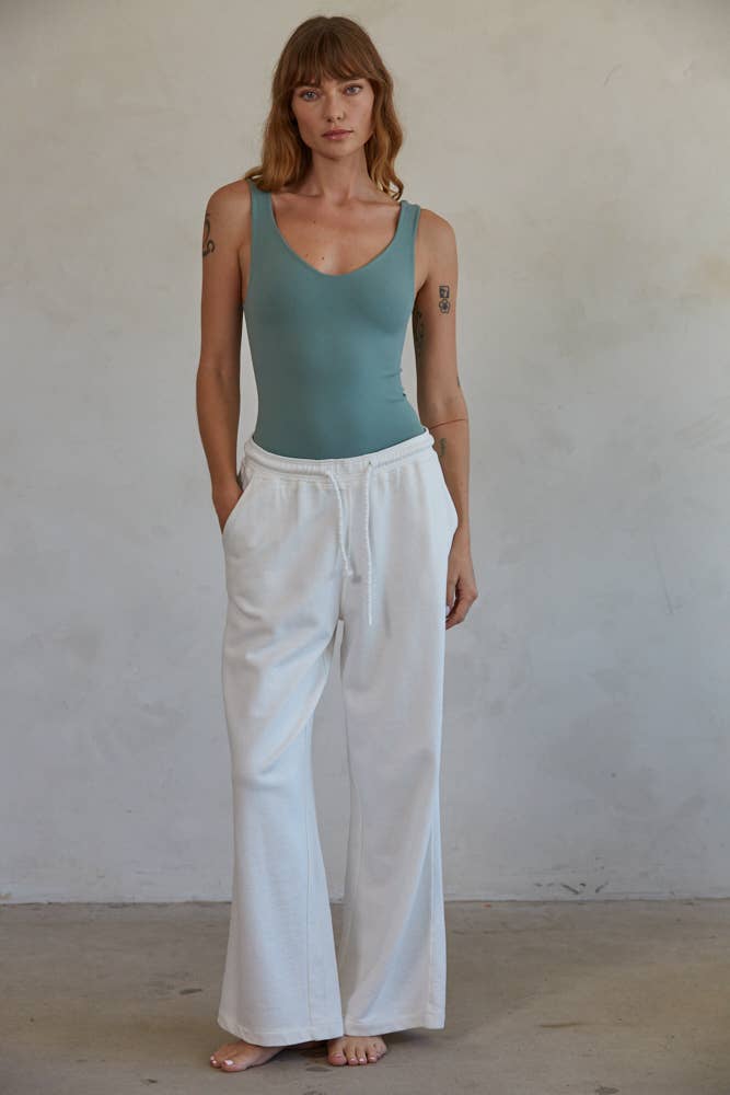 Seamless UV Neck Sleeveless Bodysuit - Sage - SPARROW