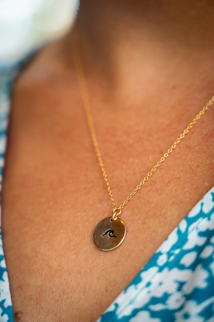 Sting Bling Wave Lover Necklace - Gold - SPARROW