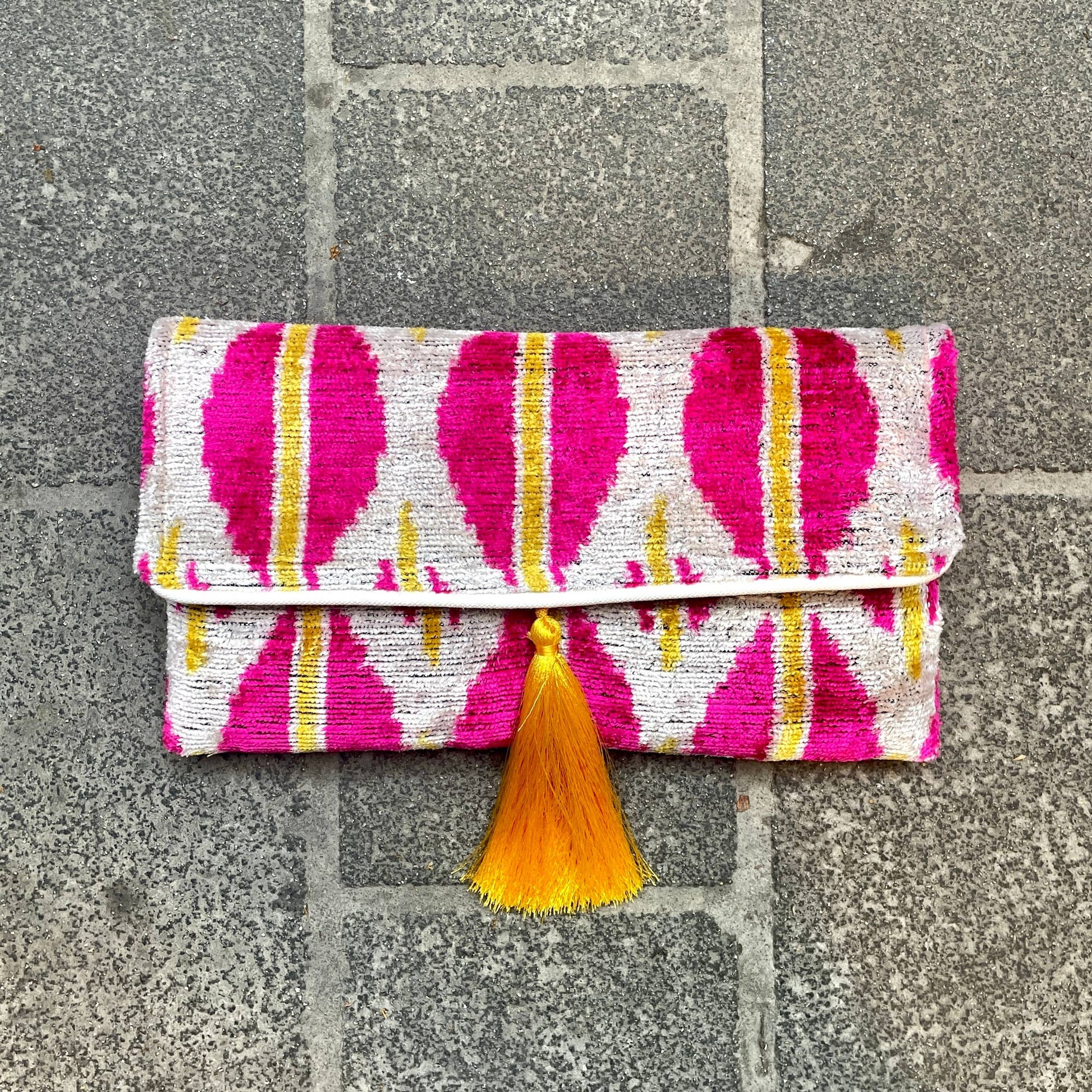 Tie Clutch Bag Ibiza: With gold chain - SPARROW