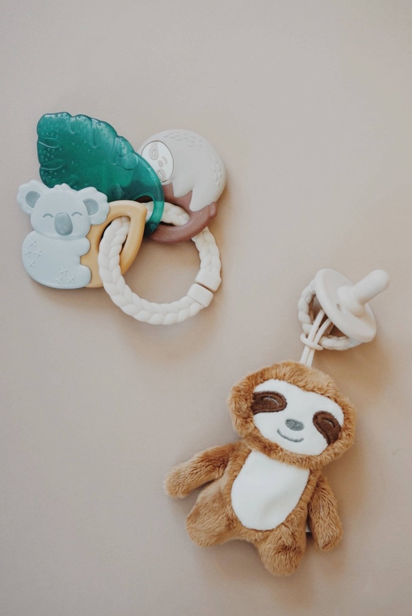 Tropical Itzy Keys Texture Ring with Teether + Rattle - SPARROW
