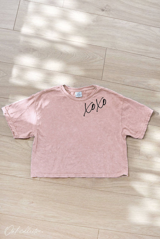 XOXO Cropped Tee - Pink - SPARROW