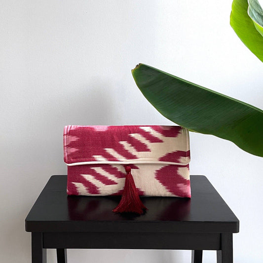 Ikat Clutch Bag Palmarola: With gold chain